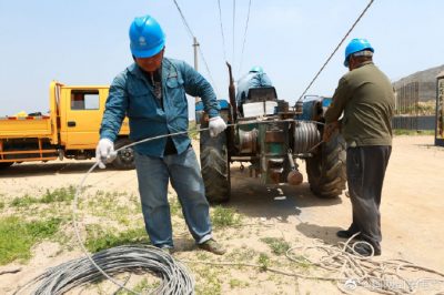 海陽(yáng)供電公司進(jìn)行線路升級(jí)改造