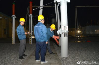 110千伏仲宮變電站強(qiáng)化設(shè)備的夜巡、特巡、節(jié)點(diǎn)測溫和隱患排查