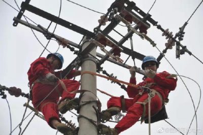 青縣供電公司對(duì)10千伏陳新5682線(xiàn)路故障及時(shí)搶修