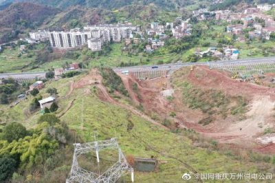 重慶萬(wàn)州供電公司輸電運(yùn)檢室無(wú)人機(jī)巡檢