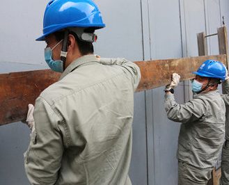 封堵廠房大門(mén)為哪般？