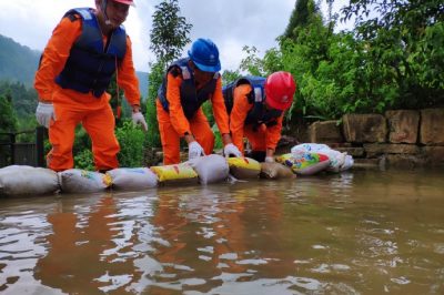 防汛演習(xí)日?；?暴雨雷電都不怕