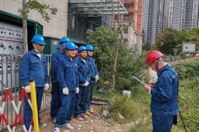 退休干部管理中心進(jìn)行試驗及供電工作