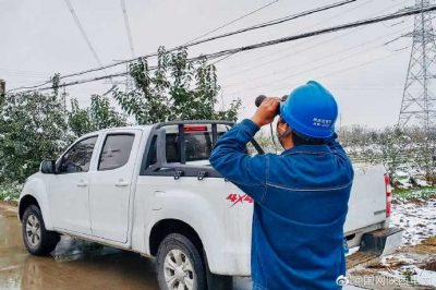 可能造成輸電線路覆冰舞動倒塔、斷線、設(shè)備污閃等事故