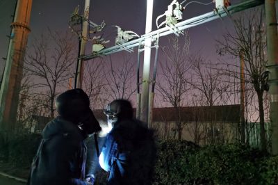 對(duì)轄區(qū)內(nèi)的線路、設(shè)備進(jìn)行夜間高負(fù)荷時(shí)段紅外測(cè)溫工作